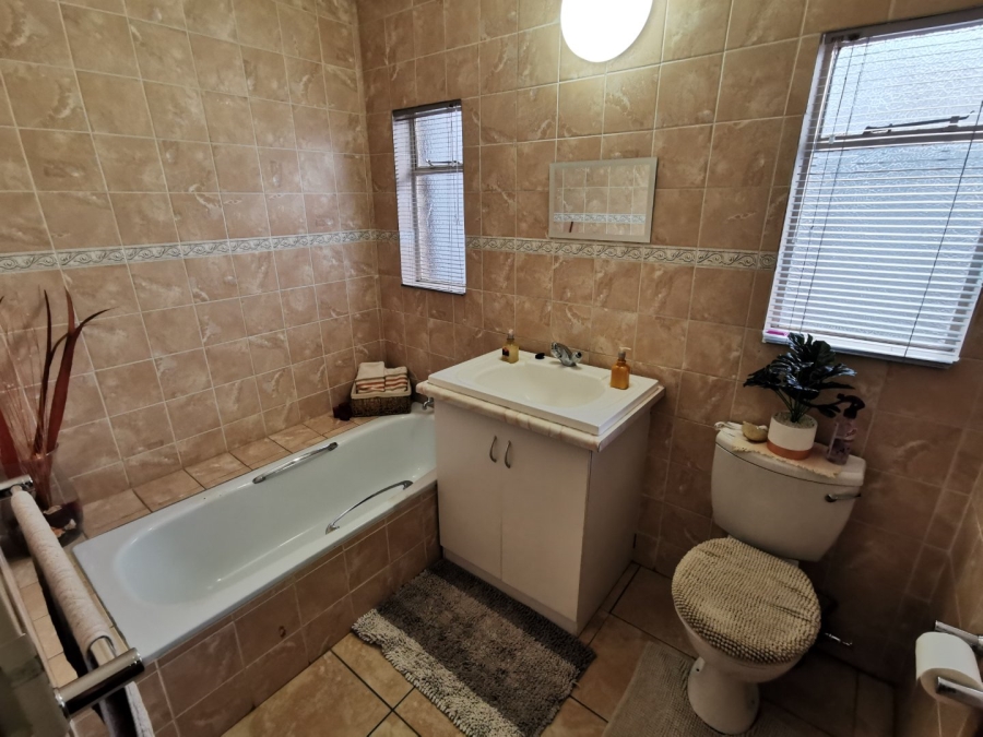 Commercial Property for Sale in Wilkoppies North West